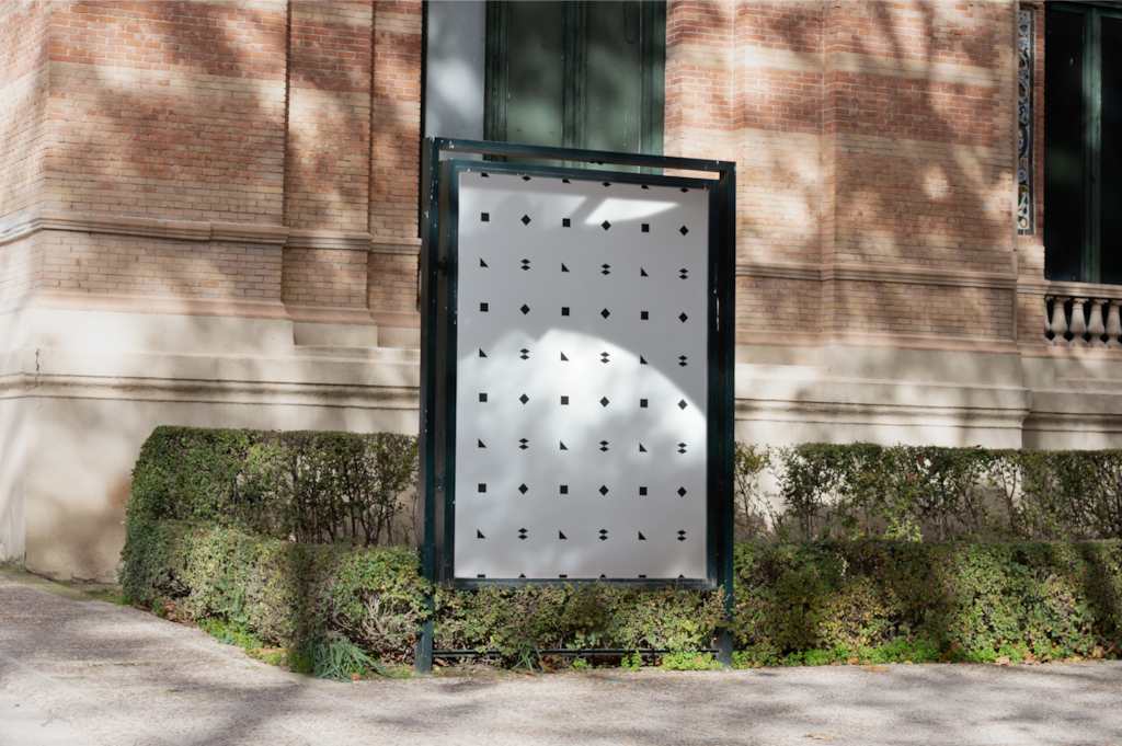 Poster C04 039 — Freestanding mockup surface