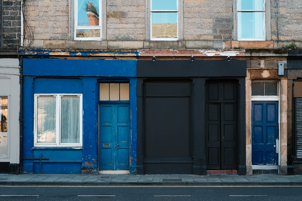 Storefront 2125 — Front mockup surface