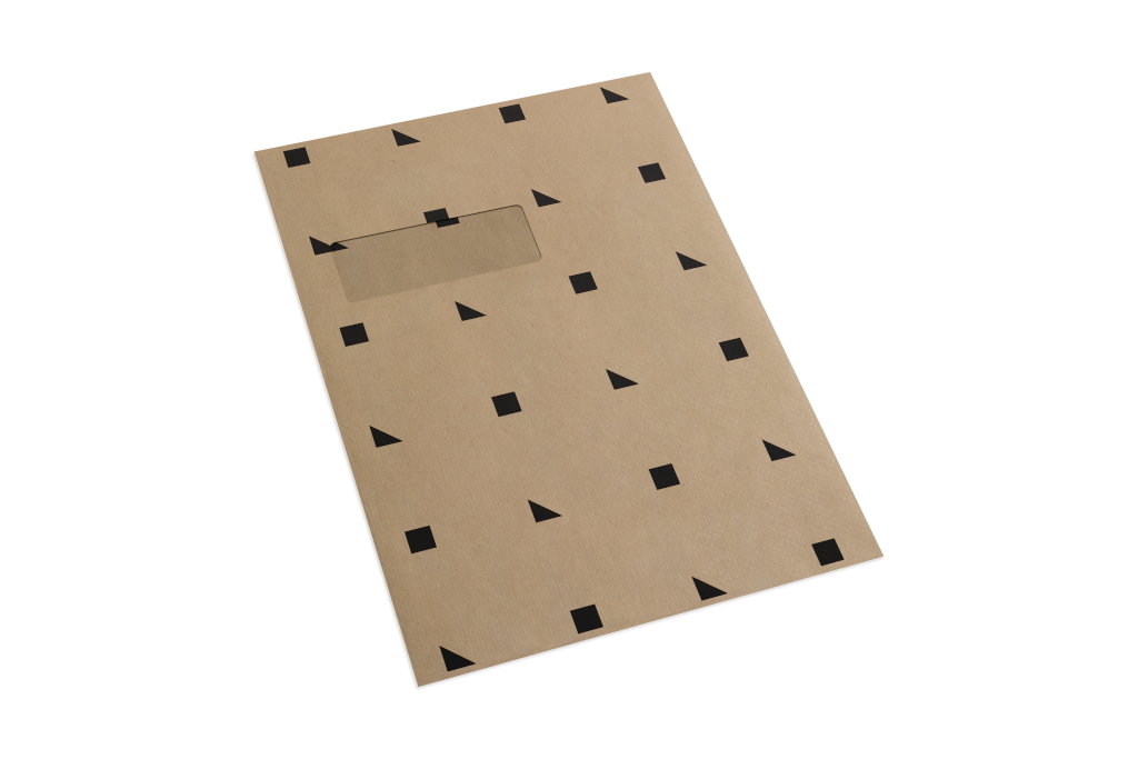 Envelope 1069 — Kraft, front with window mockup surface