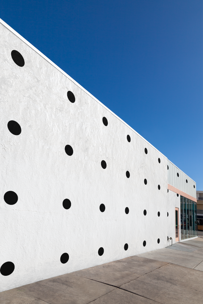 Building 1777 — Side wall mockup surface