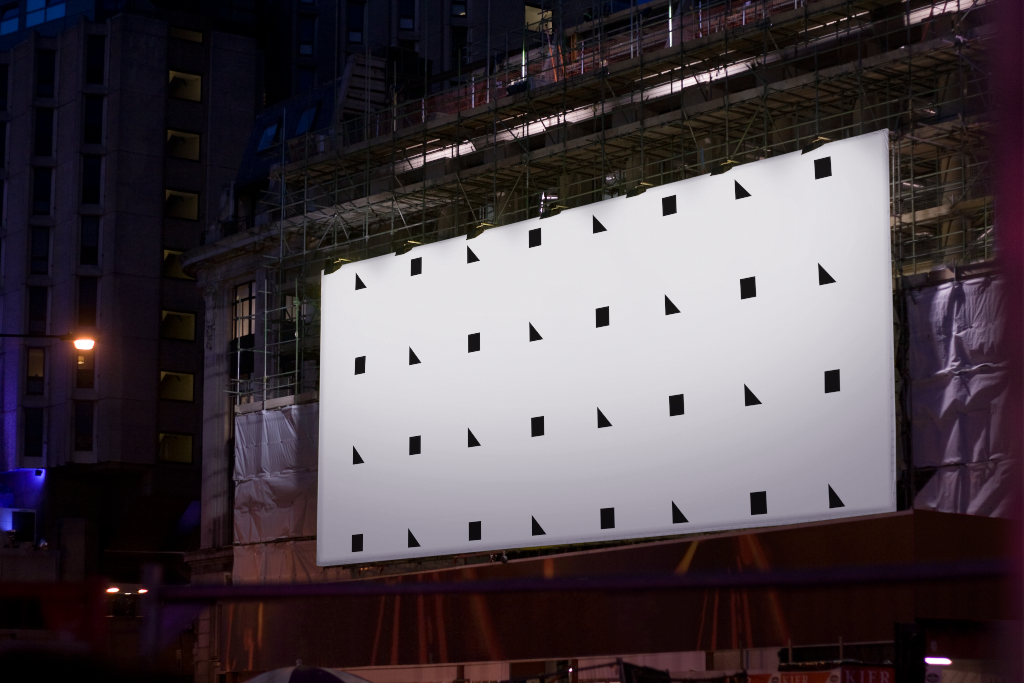 Billboard 0454 — Construction scaffolding, night mockup surface