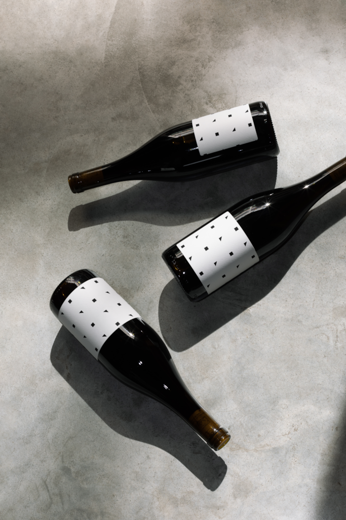 WWW Wine Bottle 06 — Multiple, with label mockup surface