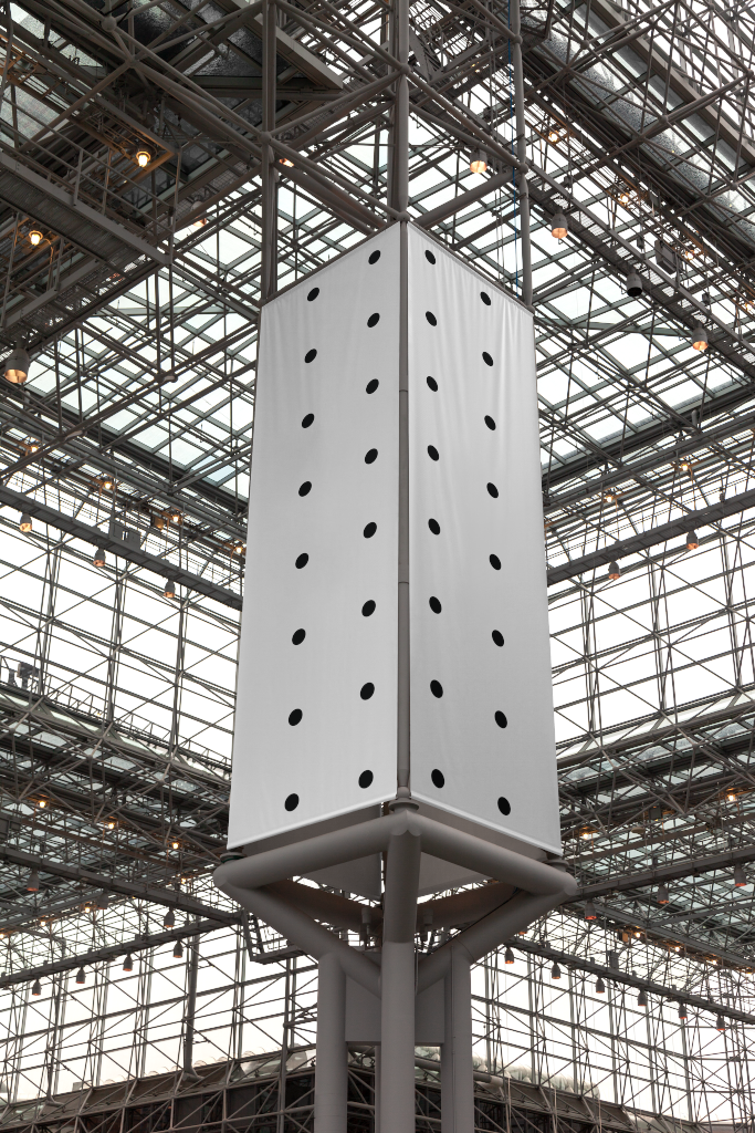 Banner 1559 — Tower mockup surface