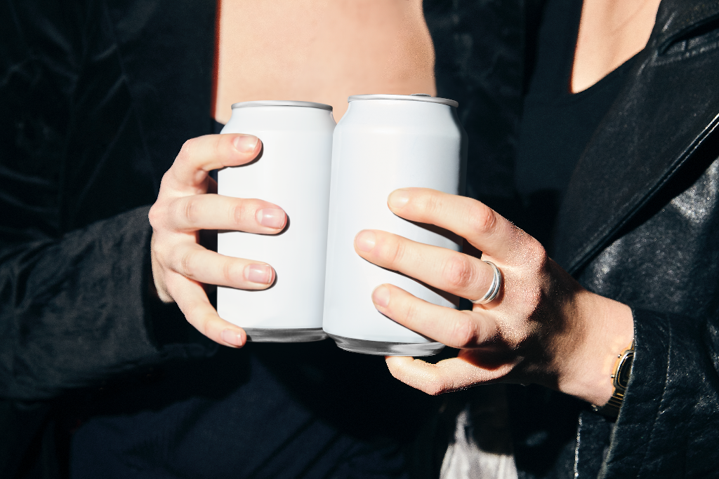 Can  2682 — Dual, held mockup surface