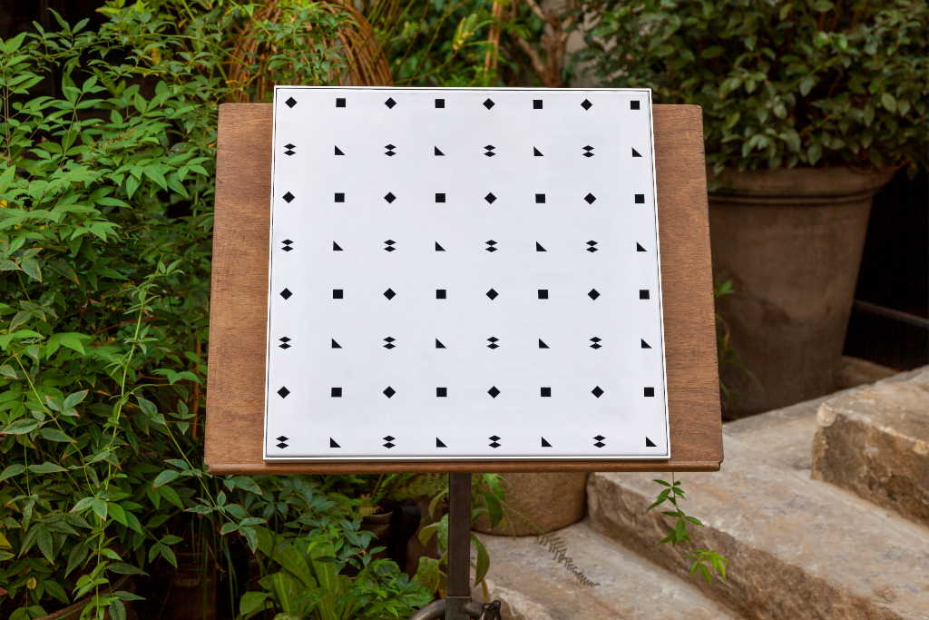 Sign 1881 — Freestanding mockup surface