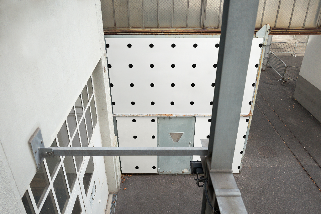 Building 2107 — Wall mockup surface