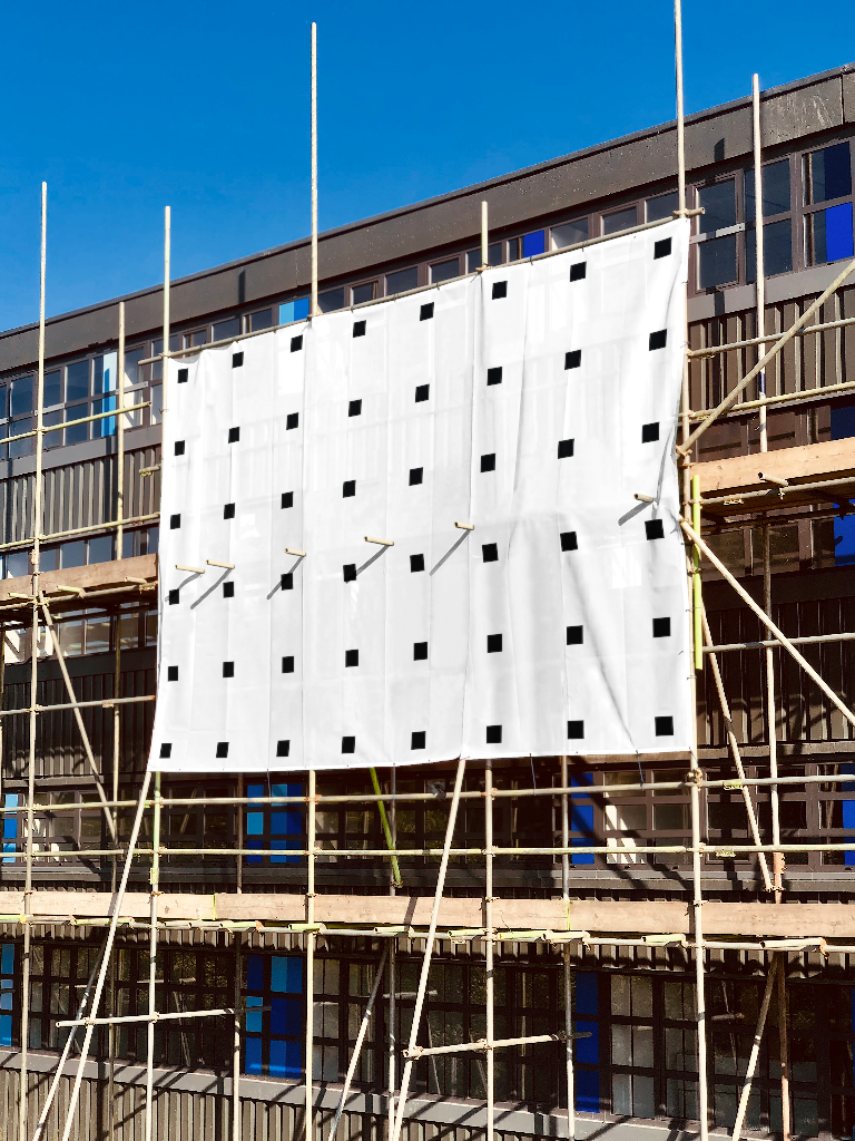 Banner 2517 — On scaffolding mockup surface