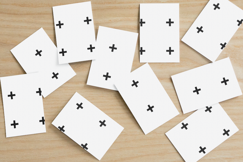 Card 5115 — Pile, spread mockup surface