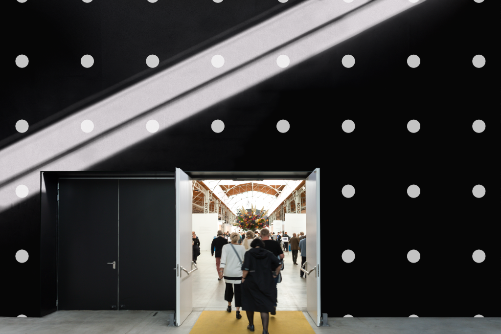 Wall 2142 — Entrance mockup surface