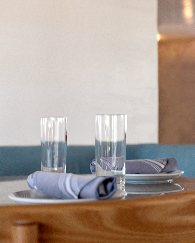 Cup 2087 — Glass, dual, on table mockup surface