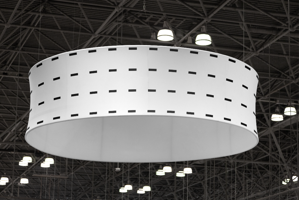 Banner 1570 — Circle, hanging mockup surface