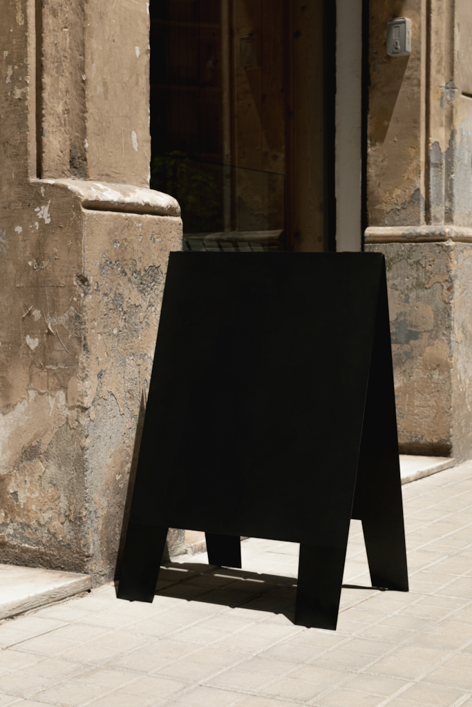 CMB Outdoor Board 01