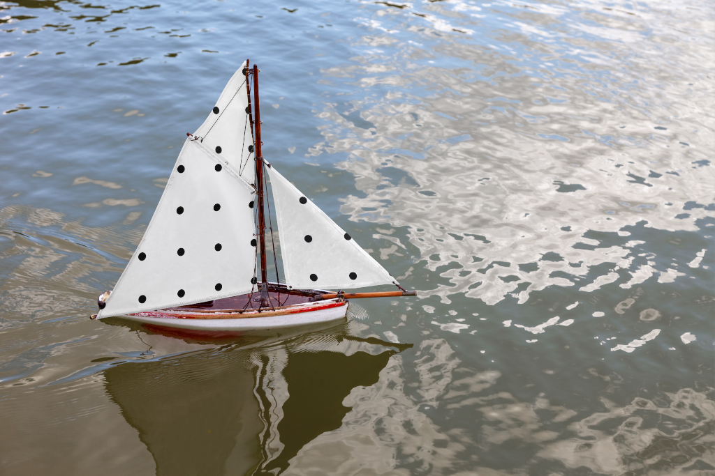 Object 1870 — Toy boat mockup surface