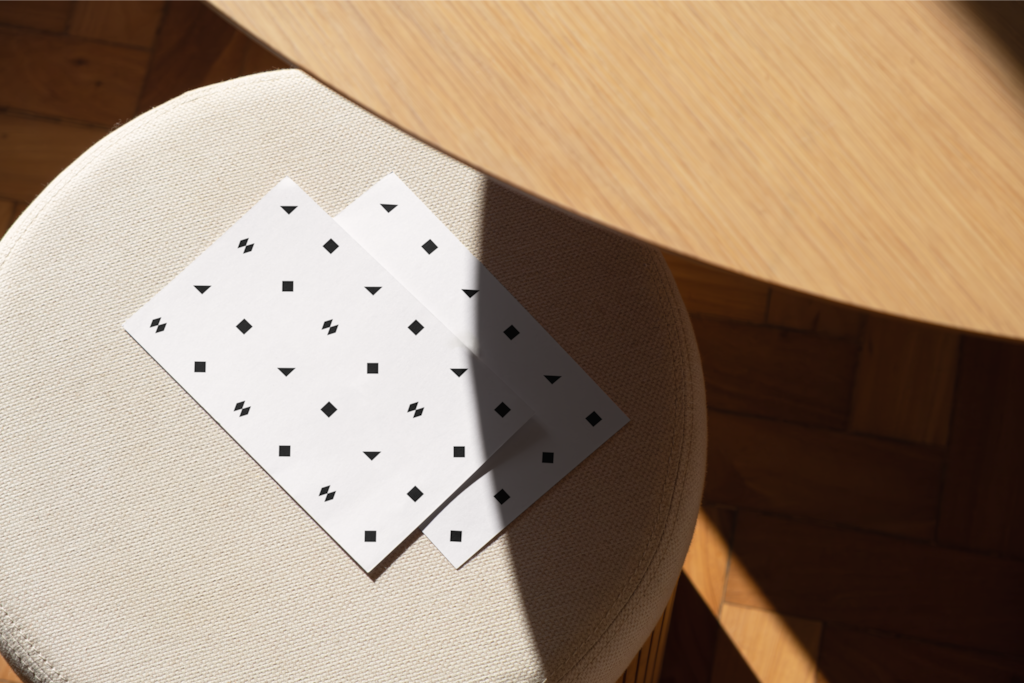 Print C04 035 — Dual mockup surface