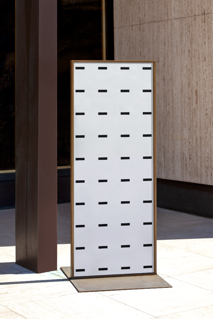 Poster 1829 — Standee mockup surface