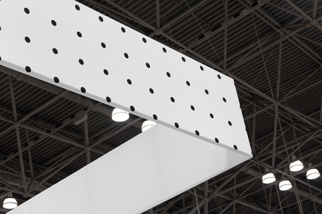 Banner 1562 — Hanging, detail mockup surface