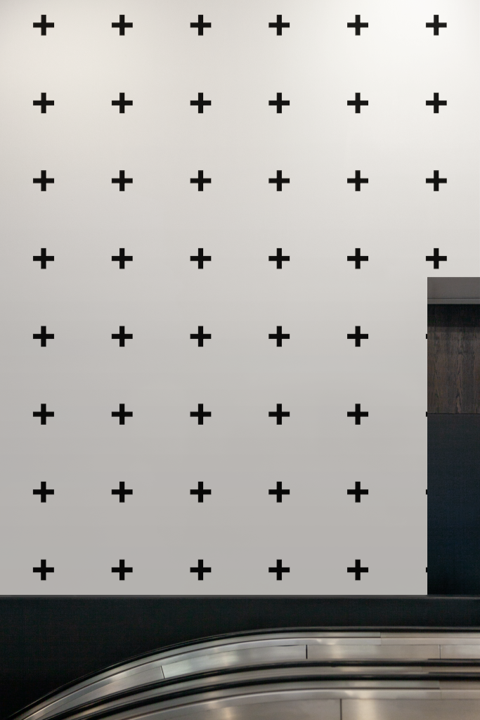 Wall 1932 — With escalators mockup surface