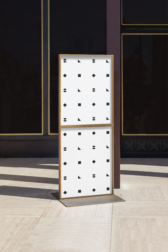 Poster 1828 — Standee mockup surface