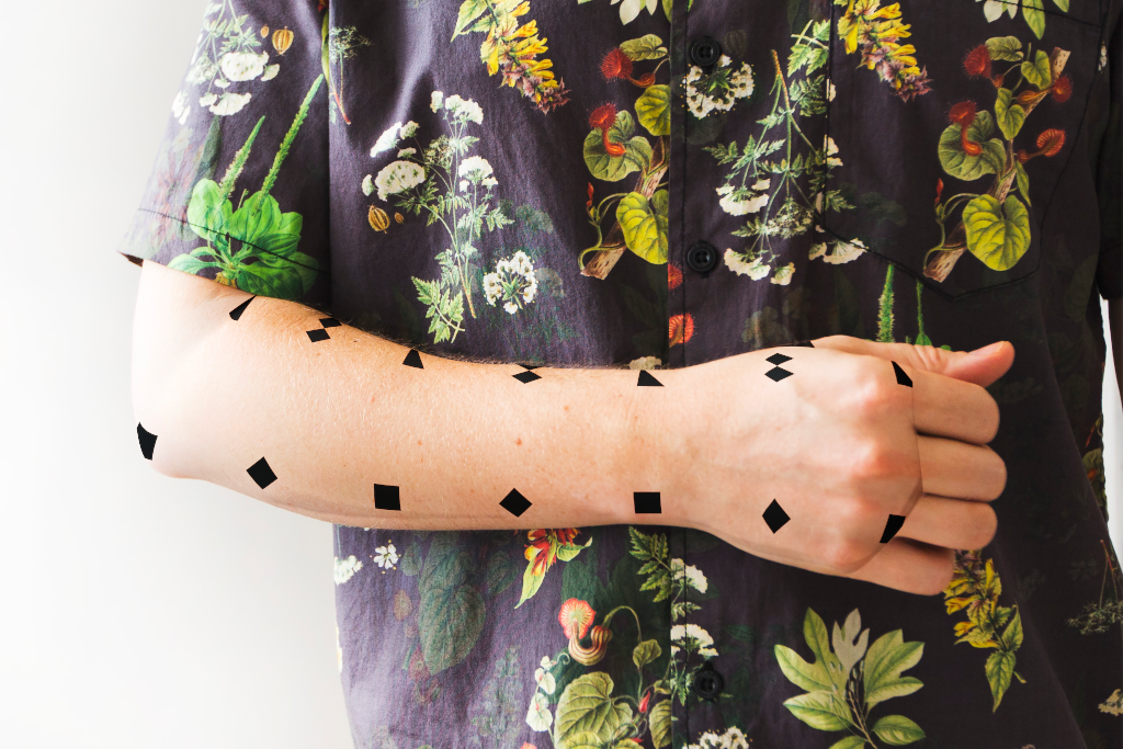 People 5035 — Arm, Hand mockup surface