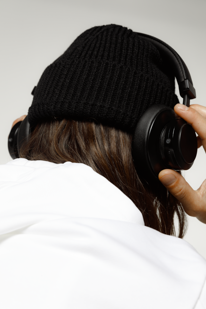N Beanie 02