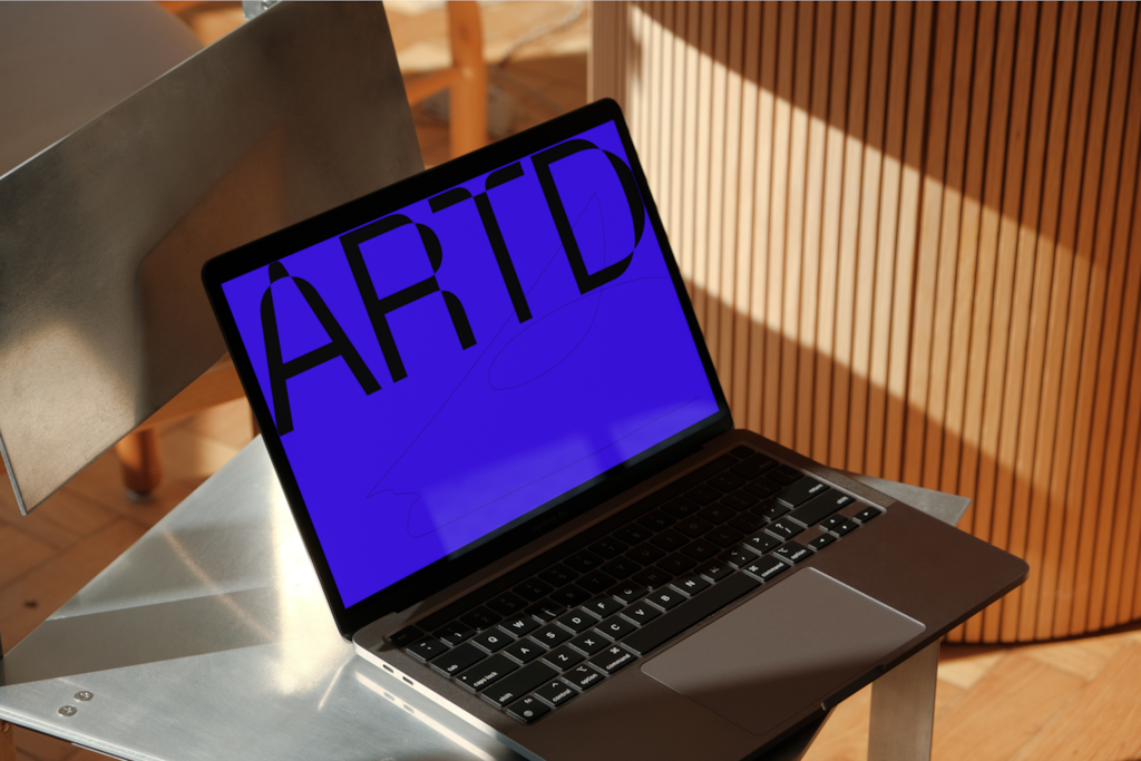 Device C03 039 — 16-inch laptop mockup surface