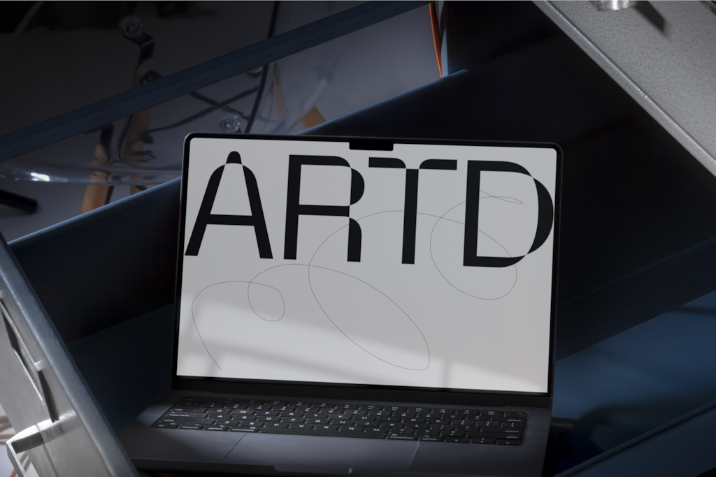 Device C03 028 — 16-inch laptop mockup surface