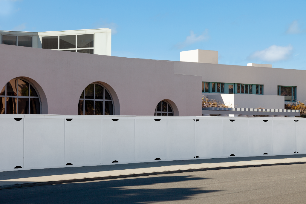 Wall 1778 — Standalone, with dividers mockup surface