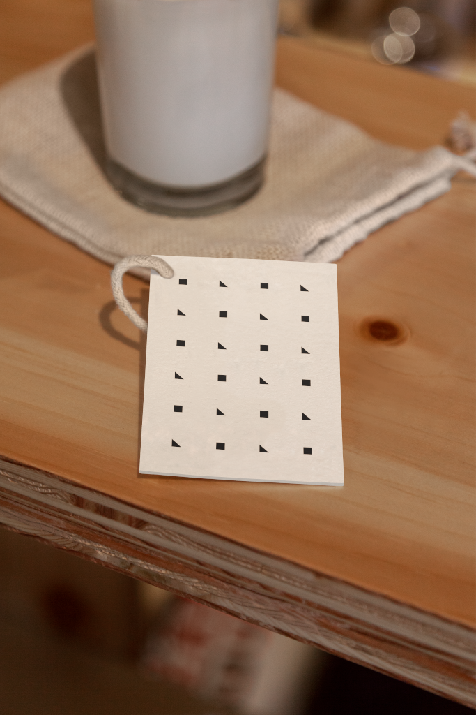 Tag 1520 — On table mockup surface